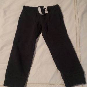 Carter's boy's black sweatpants size 4 t